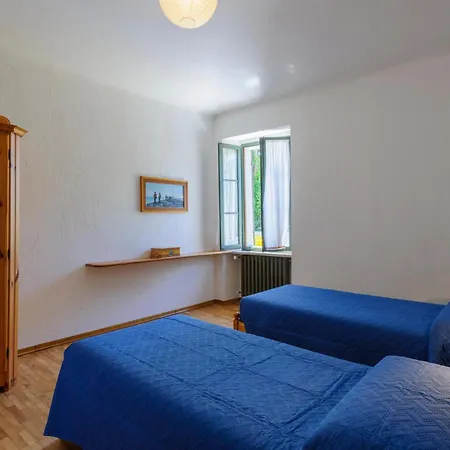 Σπίτι διακοπών In With Wifi